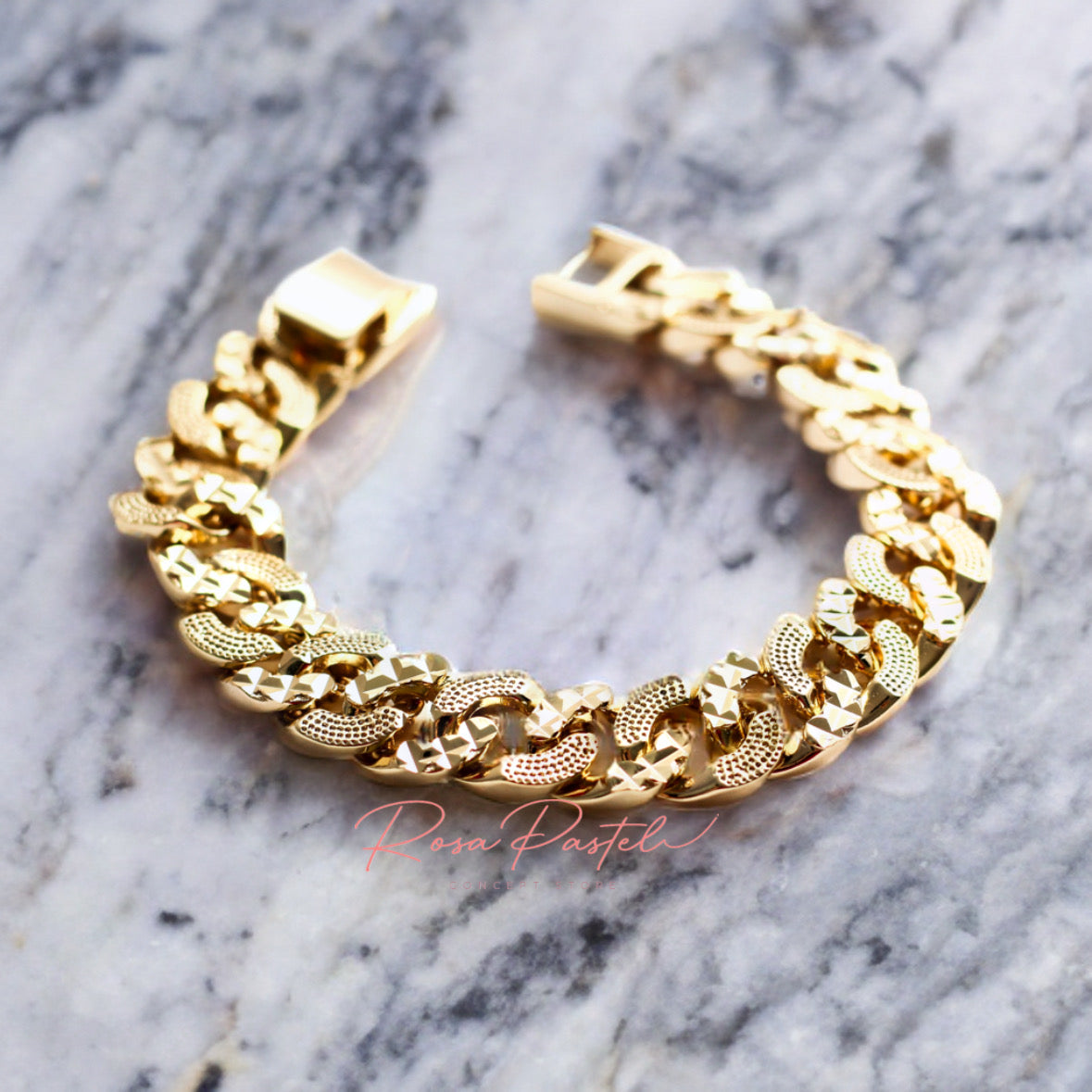 Pulsera en baño de oro